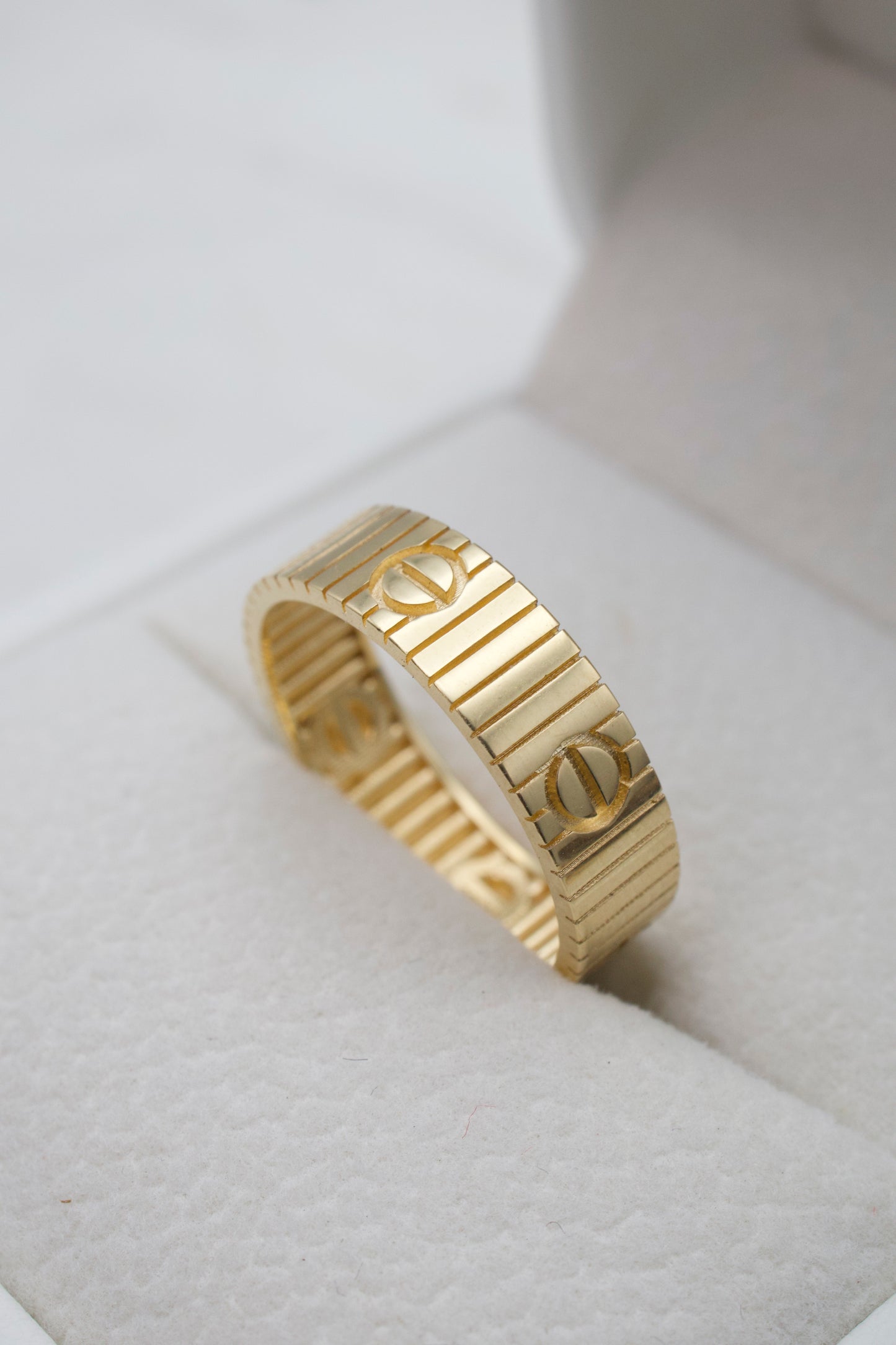 Anillo Estilo C. Rayas Dama — Oro Italiano 18k
